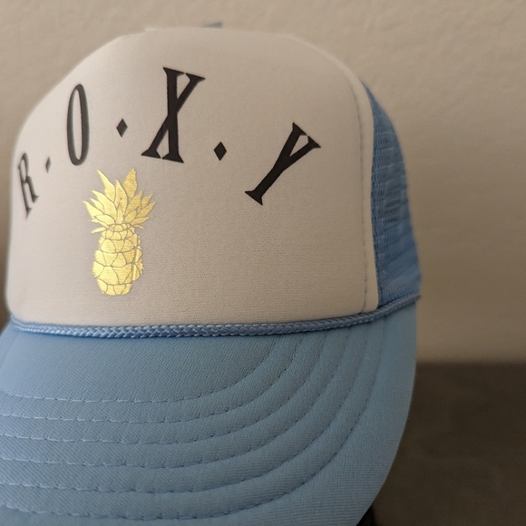 Roxy Pineapple 🍍 Beach Truckin Trucker Snapback - Picture 6 of 6